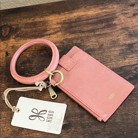 Hobo Ring Credit Card Wristlet, rose leather - Picture 2 of 7